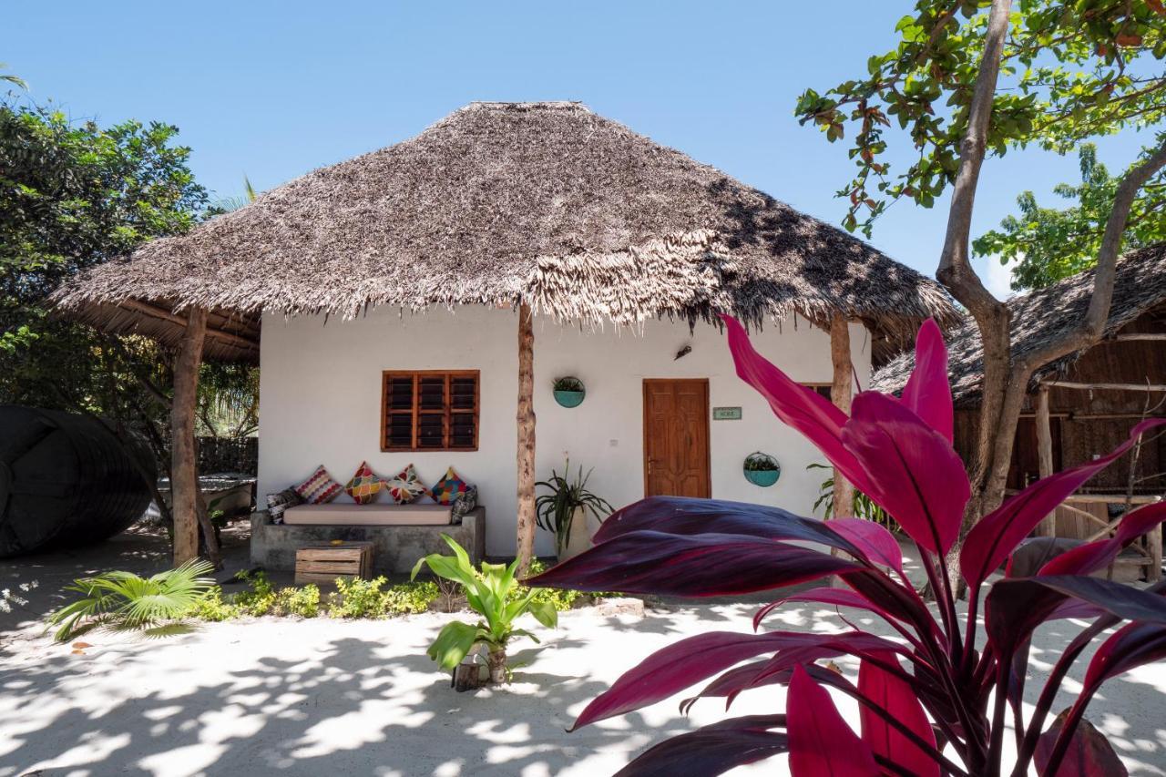 Bahari Beach Bungalows Jambiani  Buitenkant foto