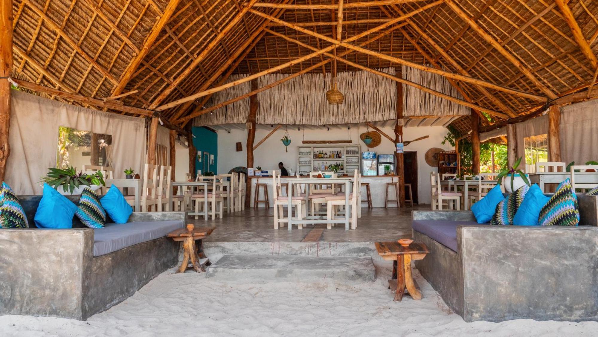 Bahari Beach Bungalows Jambiani  Buitenkant foto