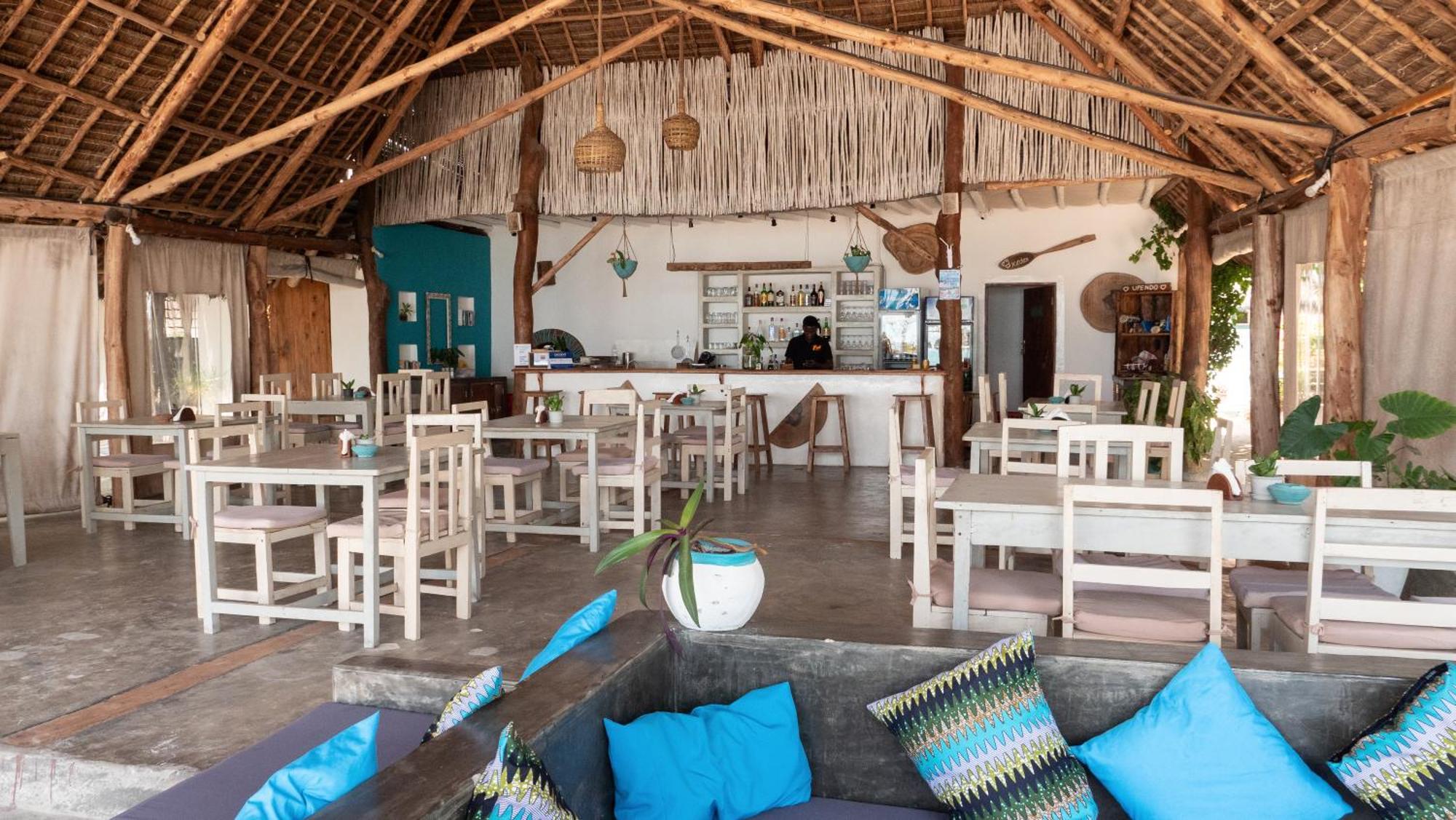 Bahari Beach Bungalows Jambiani  Buitenkant foto