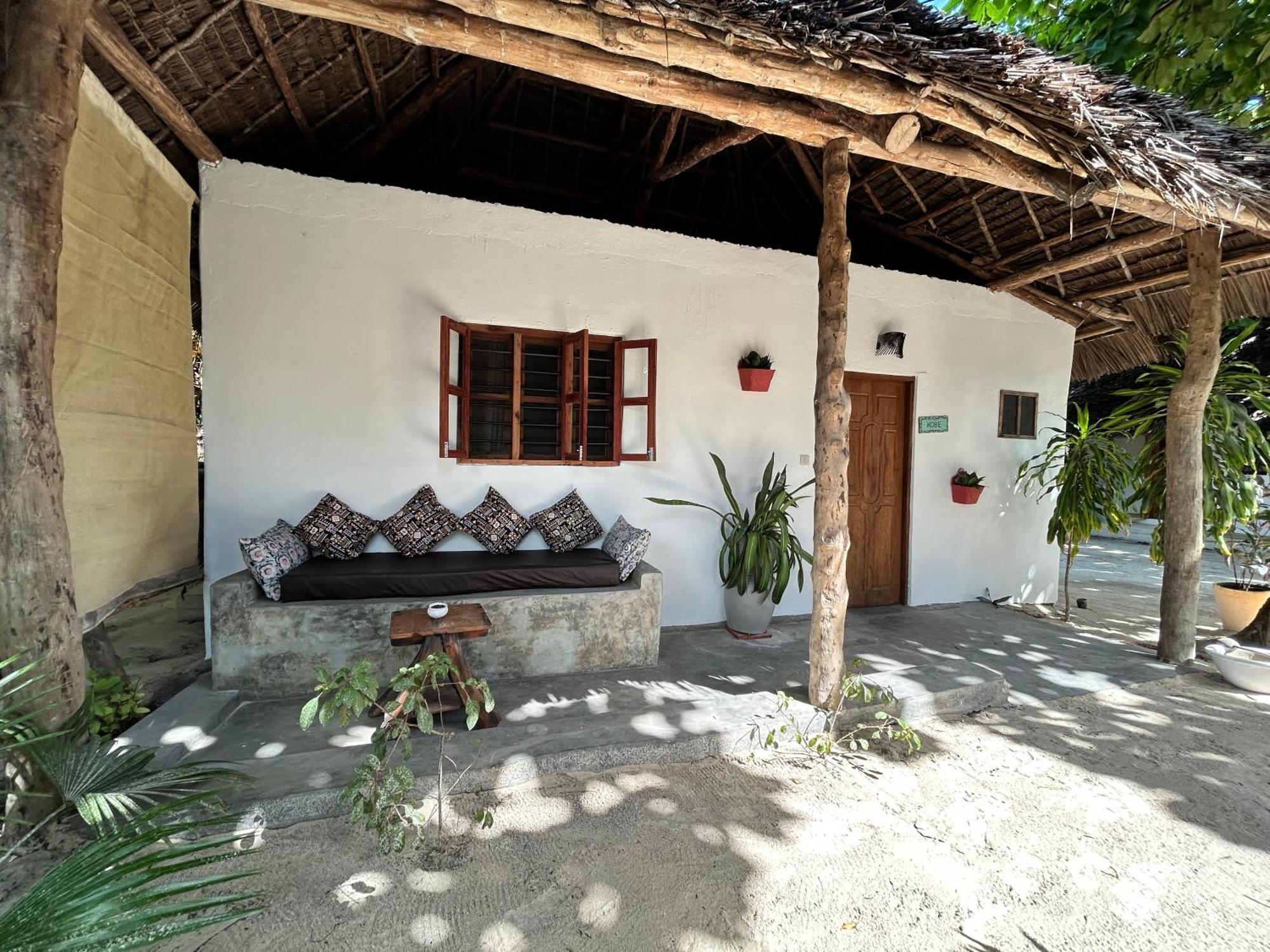 Bahari Beach Bungalows Jambiani  Buitenkant foto