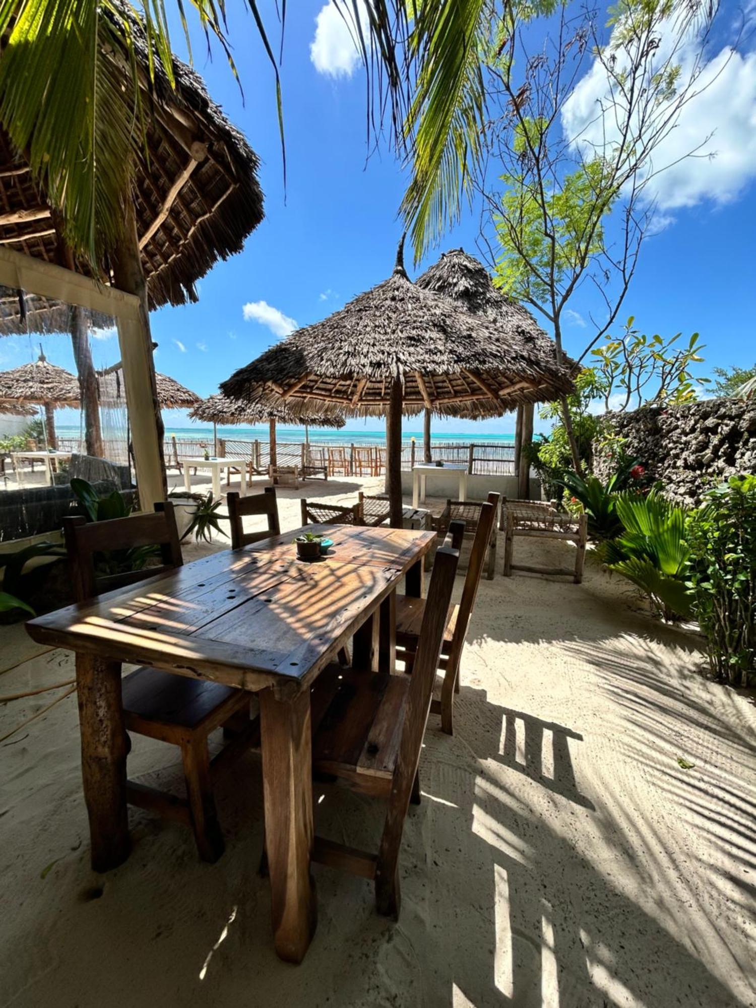 Bahari Beach Bungalows Jambiani  Buitenkant foto